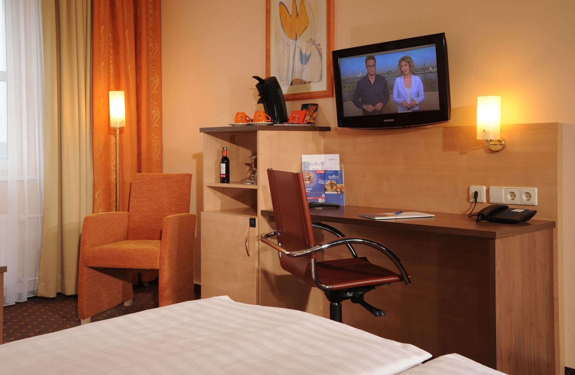 Plaza Inn Berlin Charlottenburg Экстерьер фото