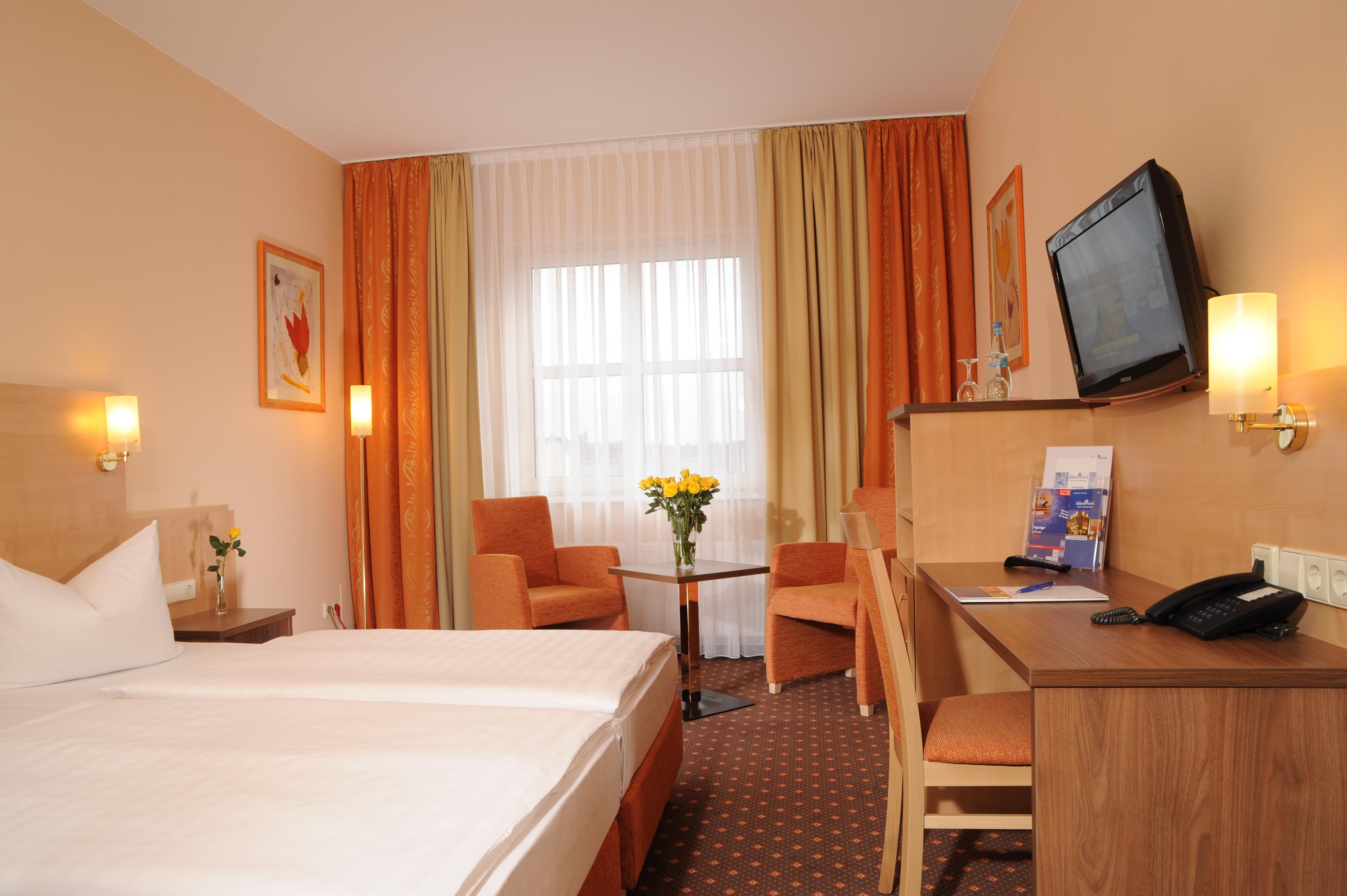 Plaza Inn Berlin Charlottenburg Экстерьер фото