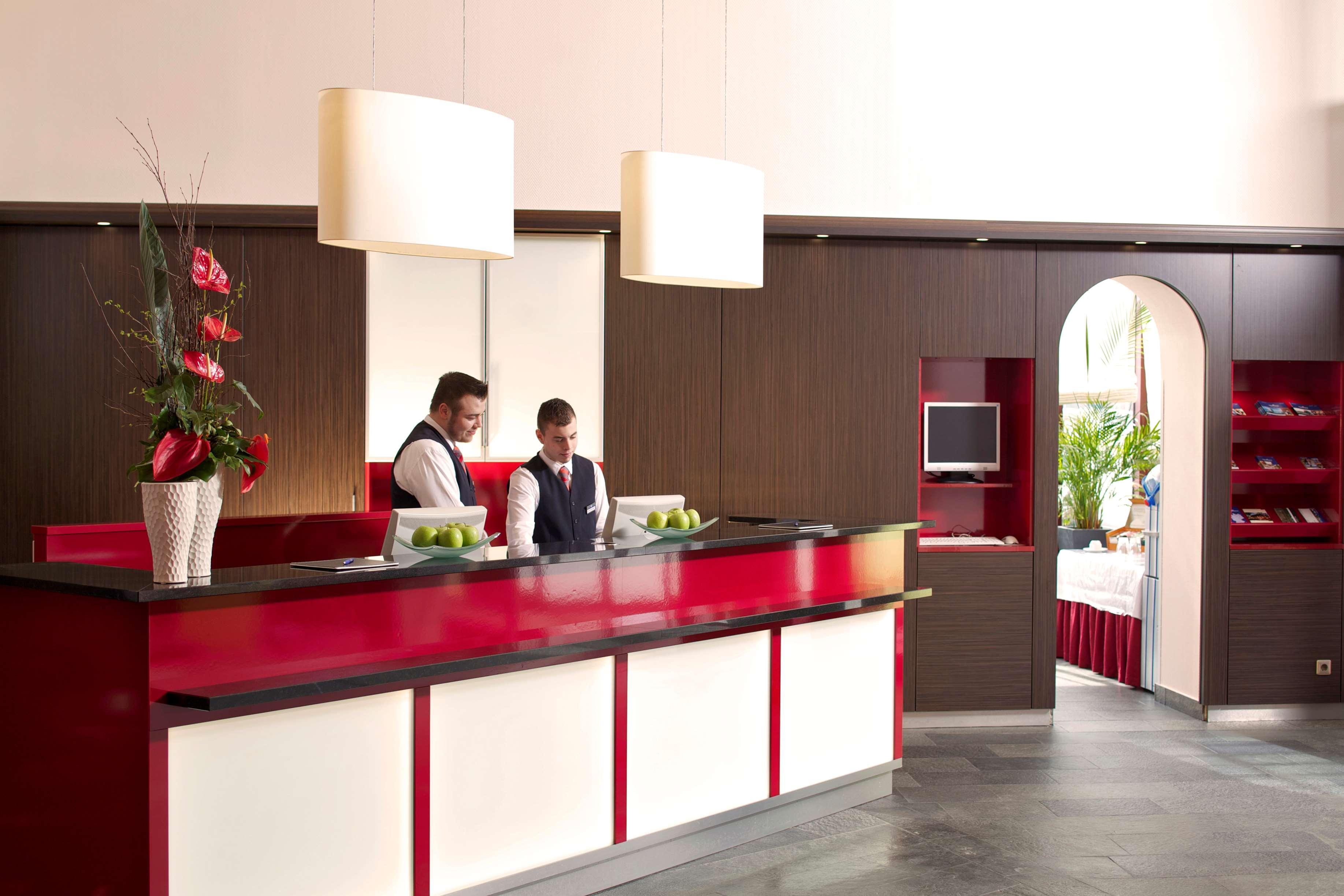 Plaza Inn Berlin Charlottenburg Экстерьер фото