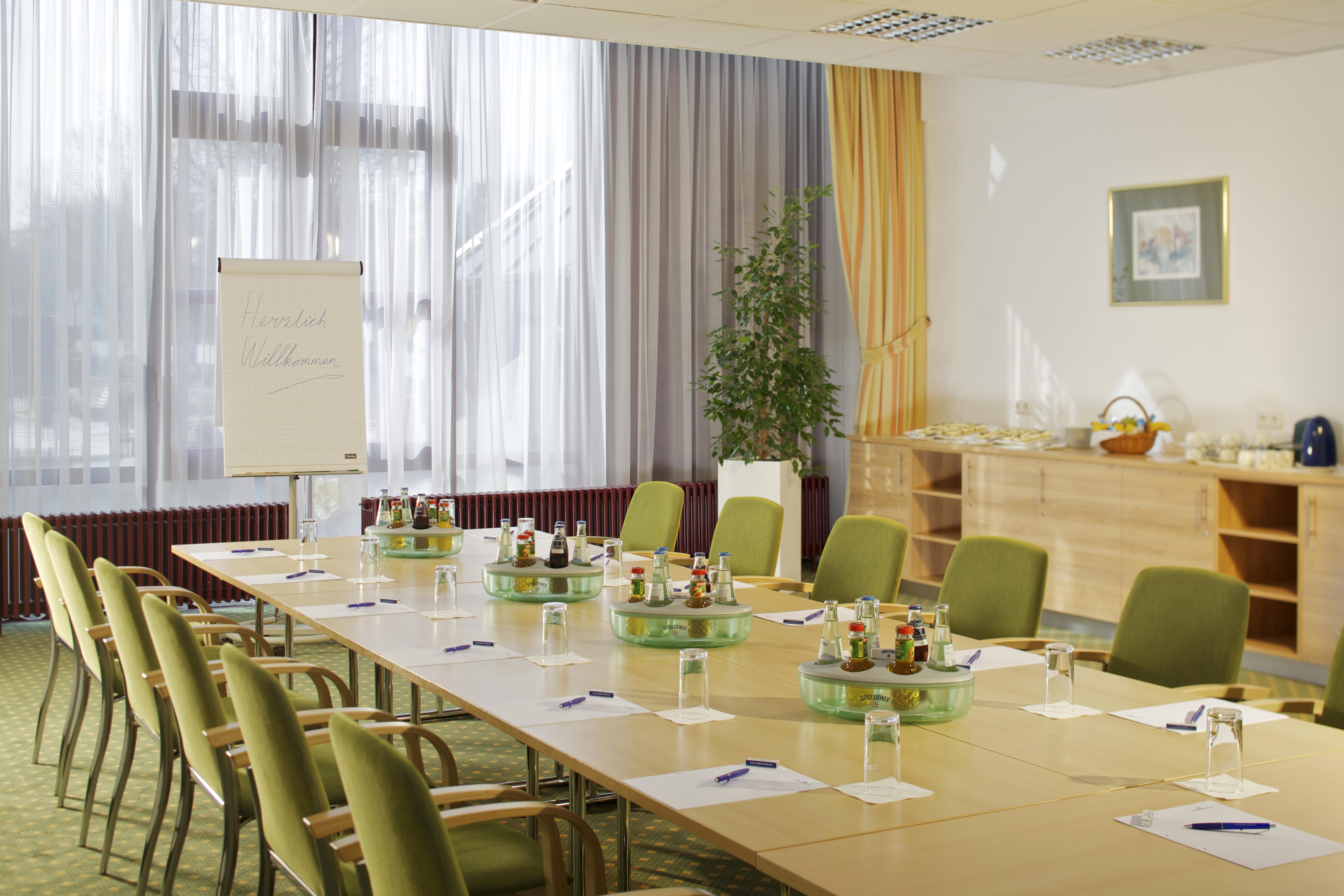 Plaza Inn Berlin Charlottenburg Экстерьер фото